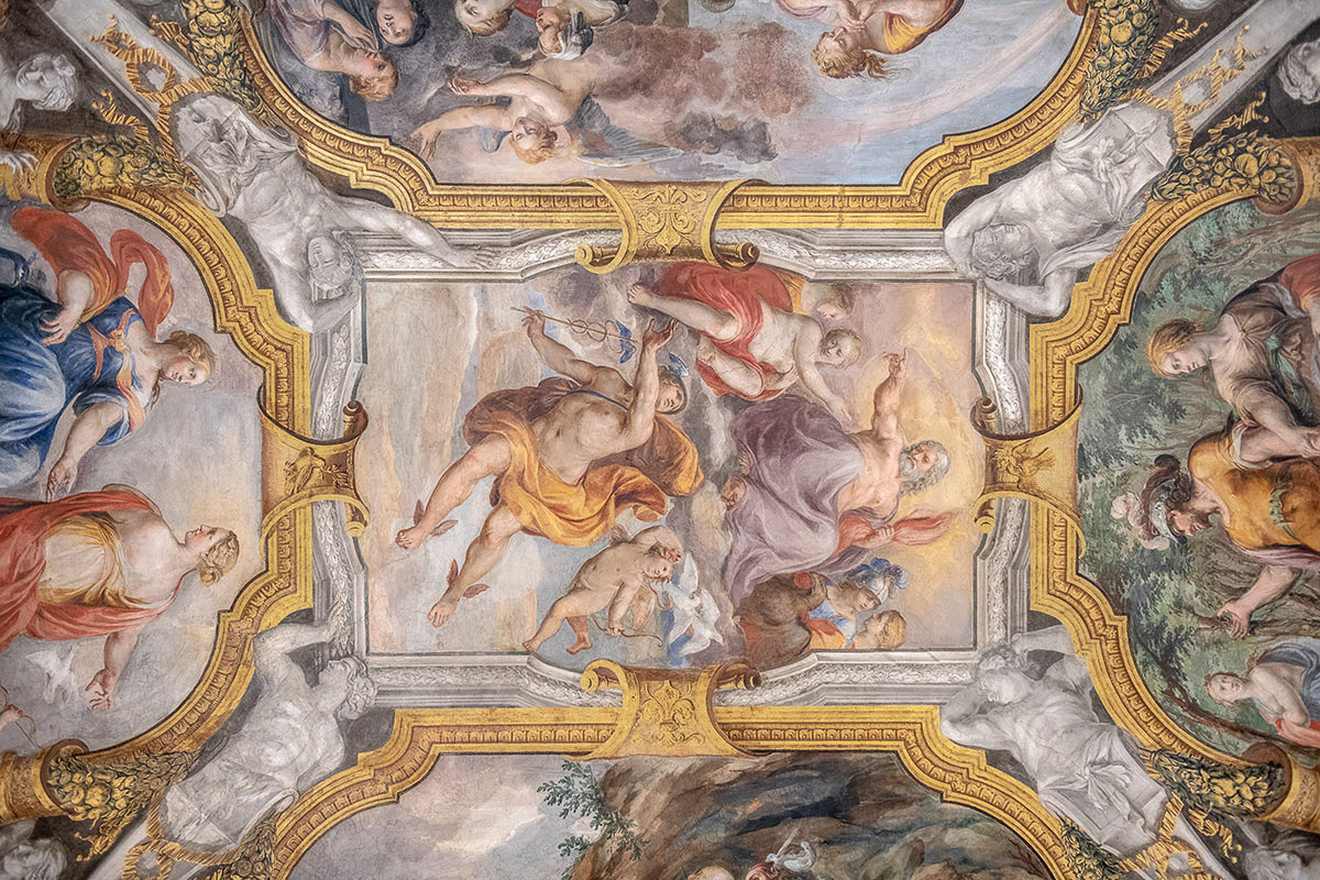 Ceiling of the Lodge Holy Deer in Rome
