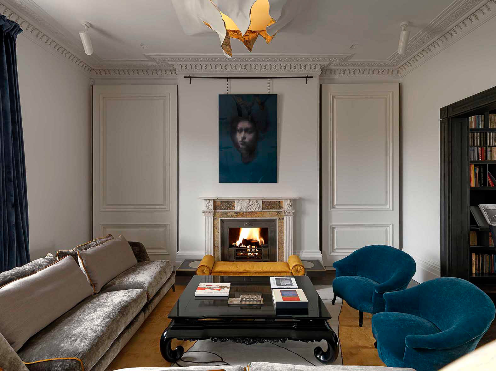 Main lounge featuring unique lighting