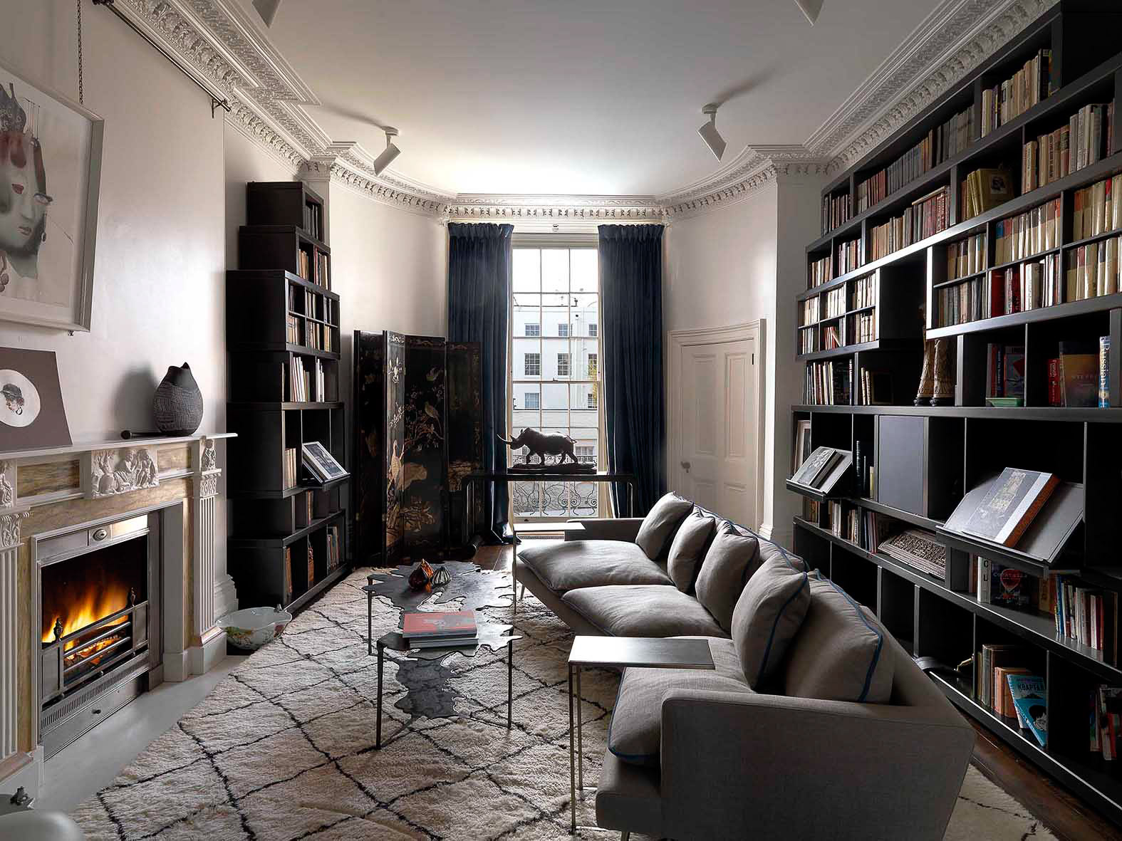 Open seating with feature bookcases